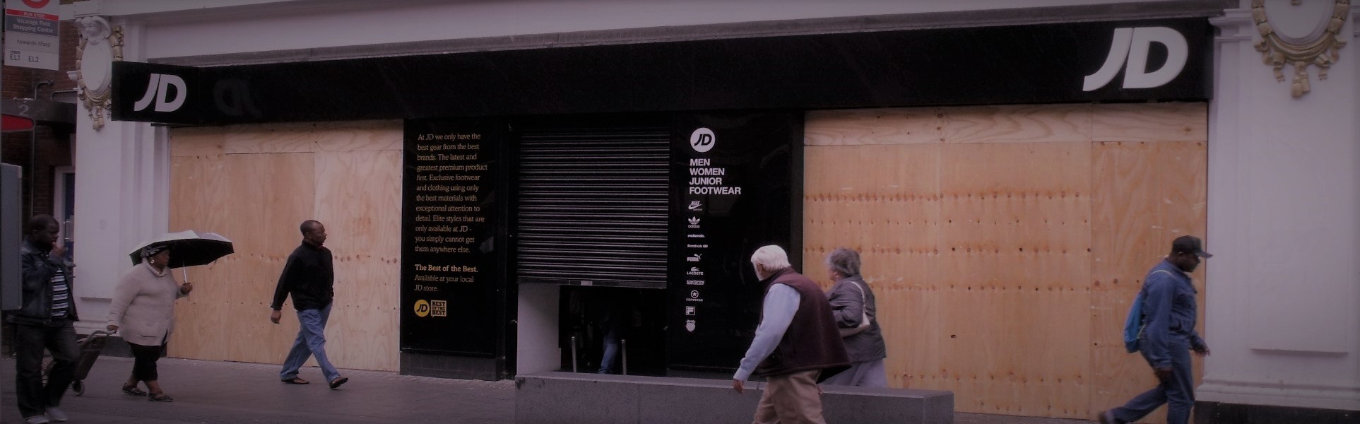 Slider, Glaziers in Staines-upon-Thames, Egham Hythe, TW18